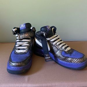 Hightop Nike Airforce 1s